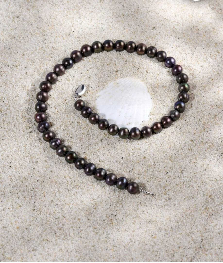 عقد لؤلؤ مياه العذبه مطعم بلفضه السعر 50 الف شراي تعال خاص *********** واتساب
