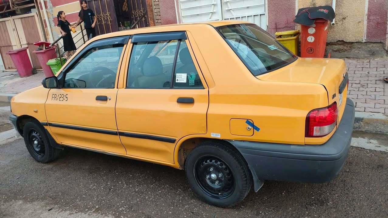 سلام عليكم شباب سايبه للبيع موديل 2015 بأسمي رقم انكليزي سياره مكفوله سياره تخم تاير  سياره ما اشتغل بيها تكسي منتسب على كد الدوام مكان الحسينية مال الرشدية سعر 36 الاستفسار الرقم ***********
