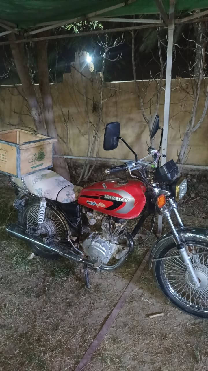 دراجة يراني للبيع موديل ٢١دراجة خير من الله نضيفة ومال شغل وسعر مناسب للشراي تصال على رقم او لخاص مفتوح ***********
