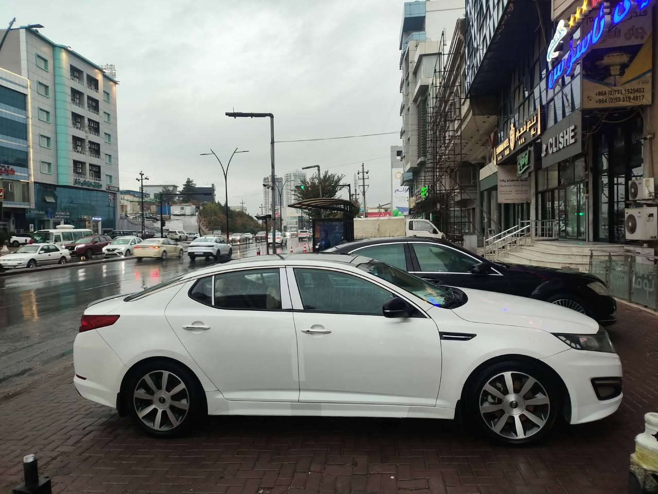 اوبتيما2013
فول مواصفات مكفوله 
رقم وهزه جديد باسمي
كفاله عاااااامه عدا صبغ بخشم البنيد  كلش قليل
ماشيه ١٥٠
فول 1/1
بانوراما
بصمه 
جلد 
كاميرا دواره
كشن جلد
كشن ذاكره
تبريد قطعتين 
شفتات استيرن
لدااااات
محرك2.4
السياره جديده جداً 
واحلى من الصور
للبيع والمراوس حسب القناعه
السعر 140 وبيها مجال 
علماً السياره بالحله 
للاستفسار 
***********
***********
