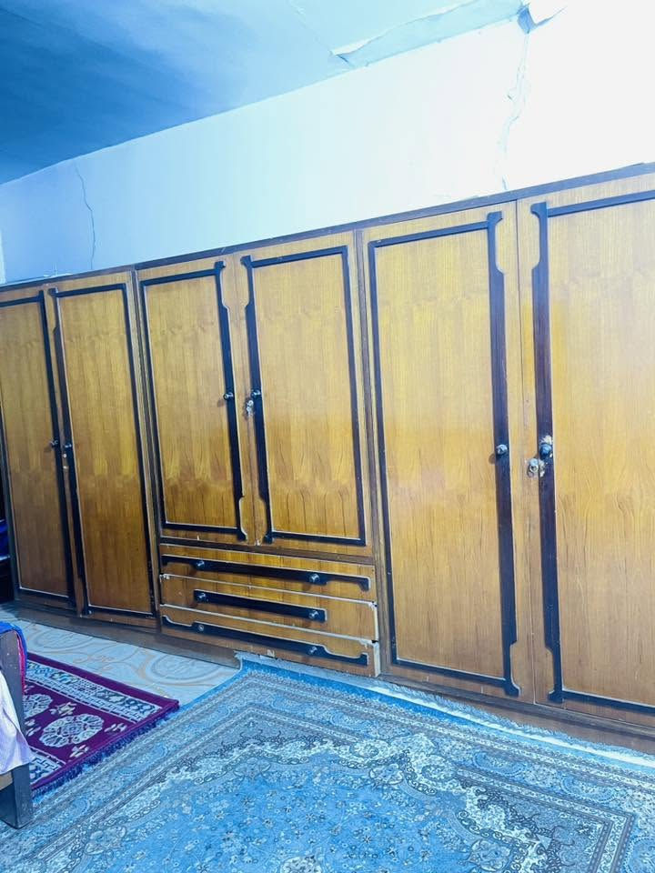 السلام عليكم غرفه للبيع 8 قطع السعر 400 خشب متين وقوي
‭0770 096 0933‬

