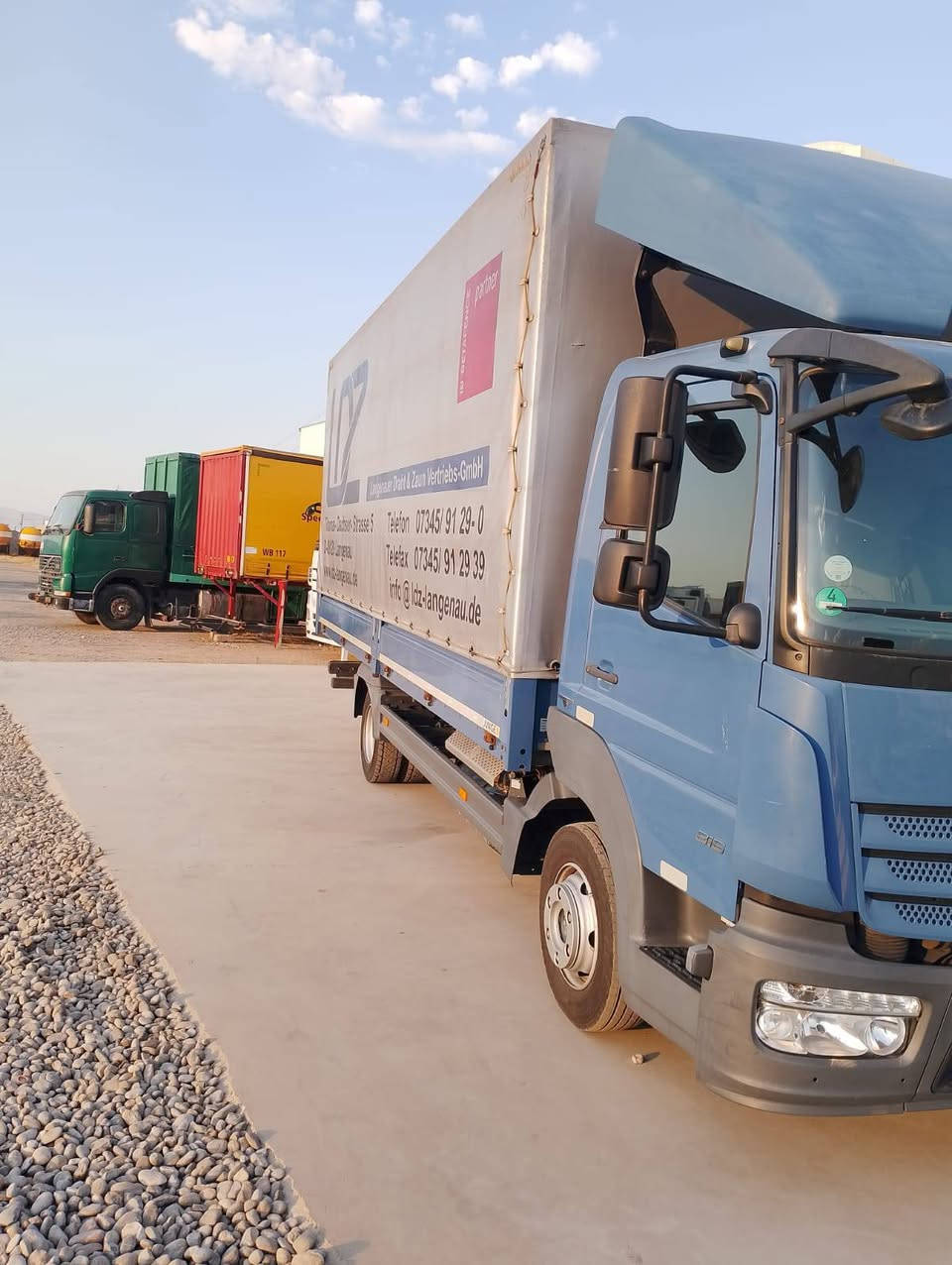 السلام عليكم اتيكو 6 برغي مكينه 4 فول موصفات سياره كفاله عامه بدون صبغ طول البدي 625 السعر 250 العنوان موصل 
***********
