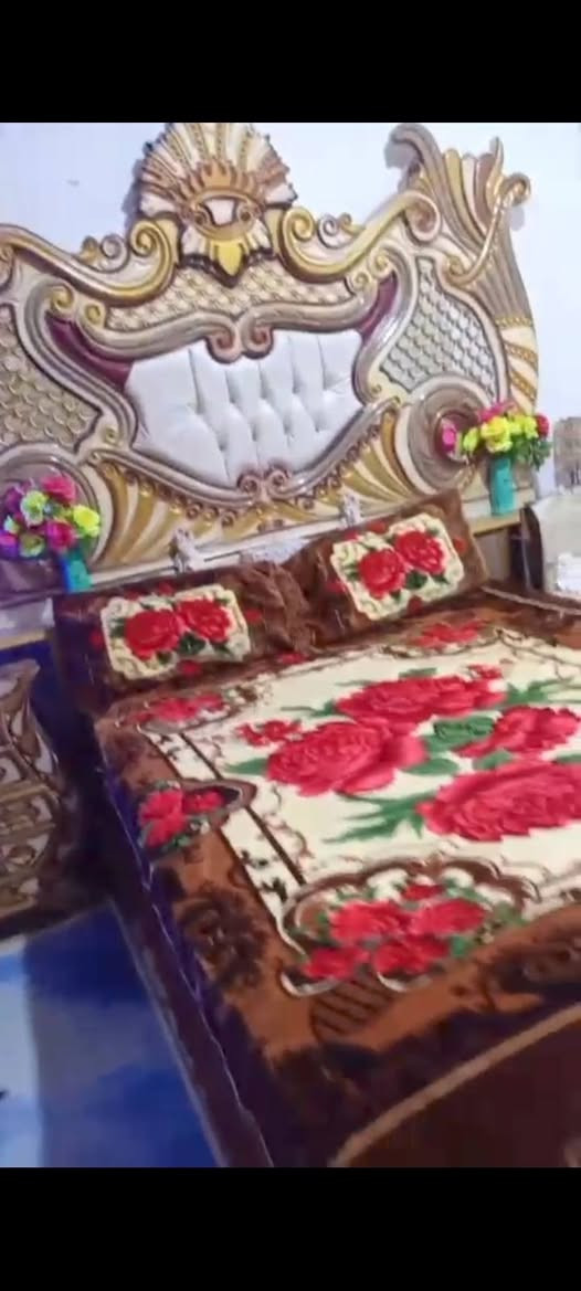 السلام عليكم غرفه صاج عراقي نضيفه جدا البيع رقم الهاتف *********** متواجد واتساب اتصال ما متواجد
