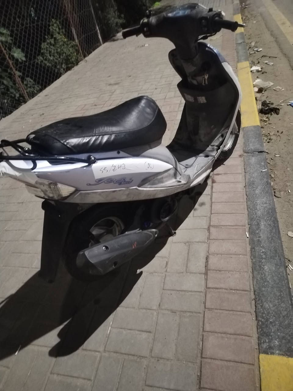 دراجه حاويه توه نزلت من الحاوية للبيع امليون وبيه مجال سماوه ***********
