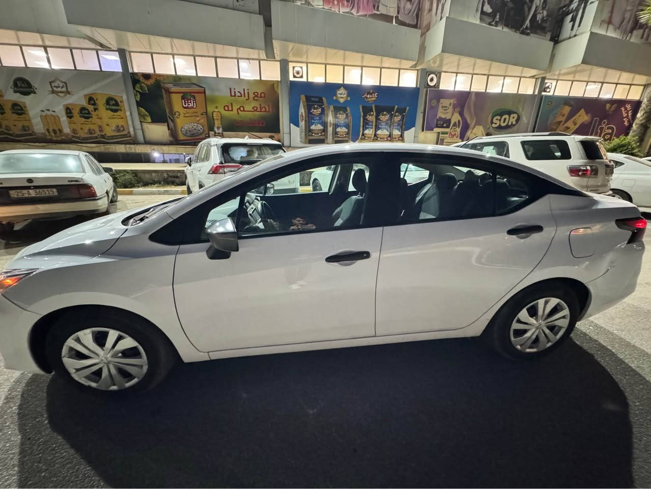 فيرسا موديل 2023لون ابيض كلين كير محرك شرط سياره بدون صبغ بدون تعديل شرط بيها بطاقه بانزين هم ضررها بس داعاميه امامي واكع فقط سنويه هزه جديده  شرط حدادي كامل سعرها 130وبيها مجال بسيط موصفات شاشه كامره حساس رادار امامي خلفي بصمه تشغيل عن بعد تحديد مسار*********** كركوك, العراق
