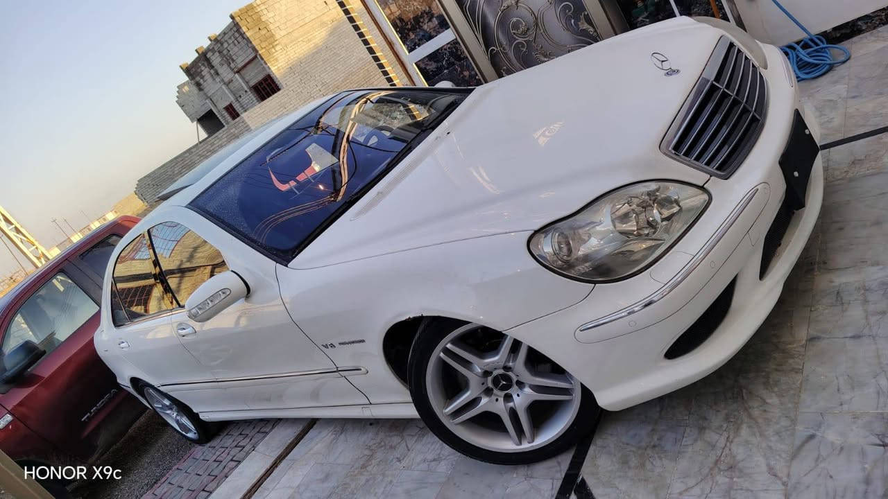 سلام عليكم الهيبه والفخامه للبيع غواصه ادوات ونفتح الترقيم يعني تگدر اترقم ابسهوله مديل 2005 فول وفول كفاله عامه بعدها ع وضع الشركه ماشيه 140الف حقيقي خارج العراق سعرها مناسب جداً 105 ورقه بيها مجال بصيط رقم صاحب السياره اليحب ايخابر مامتواجد ع الفيس العنوان سامراء ***********
