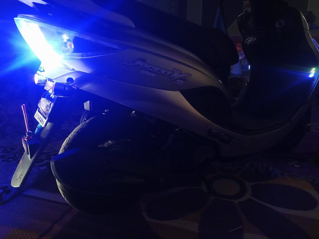 سلام عليكم
كامكو البيع موديل2016فحل دراجه نضيفه وحلوه دراجه مكفوله كفاله عامه تاخذه وين ماتفحص افحص دراجه نصبتها حلوه دراجه بيها زنون كلجات رياضي بيها كشن رياضي اذا تشوفها بل حقيقه بعد الاحله ..السعر 950وبيها مجال الطيبين كل هلا بيكم🤎🤍 ***********
