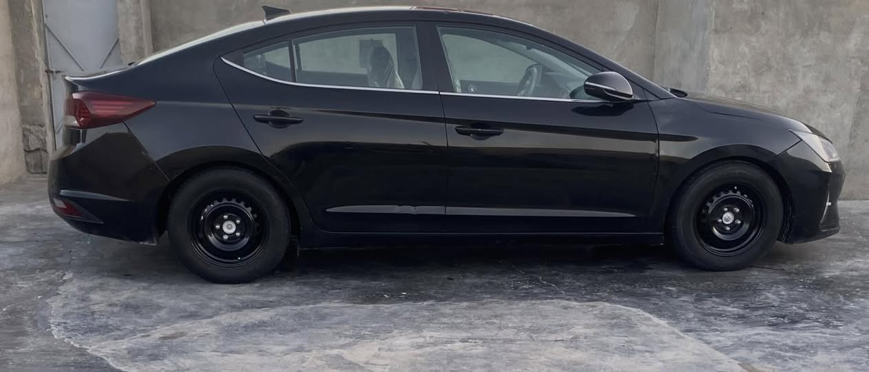 اقره التفاصيل وخابرني والسعر 116 وبيها مجال قليل
النترا 2019  فول الفول عدا الفتحه بغداد باسمي هزه سنويه رقم جدد ماشيه 95

وارد امريكي بيها صبغ 3 قطع امامي و3 قطع خلفي بدون اي داخل

كير صدر محرك كله ع وضع الوكاله بدون فتح برغي واحد

ملاحظه شواصي لغود دواخل حوض تكم مكفولات من الزلغ

مكان التاجي هاتف ***********
