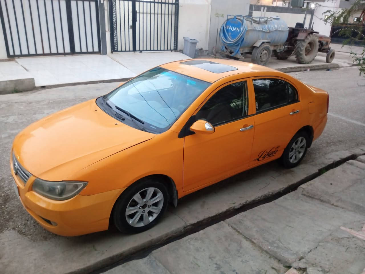 موديل 2013 مشروع وطني 2028 كير محرك كورلا اوتماتيك.  6 أشهر شده   جديد كهرباء صدر شرط  سعر 40ومجال  ***********
