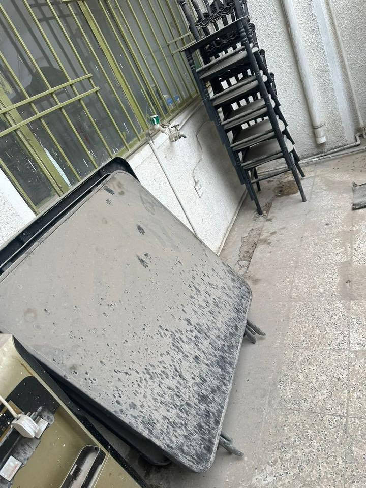 سلام عليكم . 
غراض نضافتهم ٨٠ بالميه شوايه مال كص مشتغله ٧ ايام فقط قلايه مال فنكر وفلافل وبركر ما مشتغله نهائياً تجي تشوف بعينك واي كلام مخالف اني اخسرلك الي تريده عندي هواي غراض كلشي بسعره والغراض متروكات وعليهم تراب بس يحتاجلهم غسل  فقط
مكانهن الشعب 
للأستفسار اكثر الاتصال: 
كلشي بسعره الي تريده تعال شوفه بعينك واقتنع واني اراعيك بالسعر وبخدمتك امانة الله الغراض جدد
مكلف بنشر للتواصل واتساب على الرقم ***********
