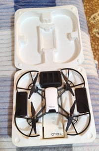 درون تيلو • دي جي اي