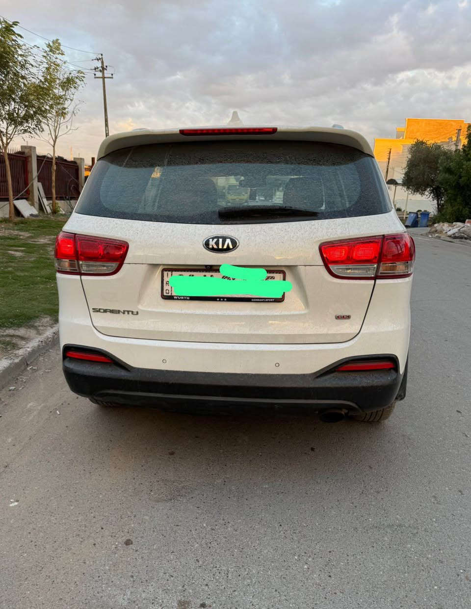السلام عليكم عندي كيا سورنتو موديل 2017 وارد امريكي بدون حادث بدون ايرباك كلين صاربيه صبغ اثر بطش ومصورقبل الصبغ محرك 4 سلندر جي دي اي المحرك  مبدله جديد ماشيه 165السيارة كامله بدون نقص صور الحادث والسونار مرفق بل صور السعر 160 بيه مجال مكان بغداد حي الجامعة *********** بغداد, العراق
