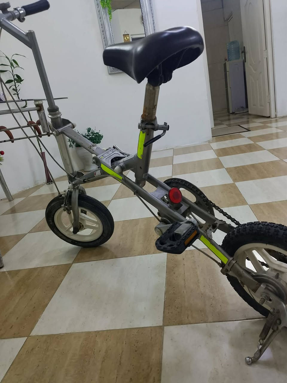 السلام عليكم للبيع بايسكل ياباني برجستون بريكات شغال تايرات جدد ويل كب ☄️ مابي اي نقص كامل والاحمر كير وبريكات كله شغال تايرات جدد ويل كب ☄️ مابي اي نقص كامل سعر اتصال مكان شقلاوة رقم الاتصال ***********
