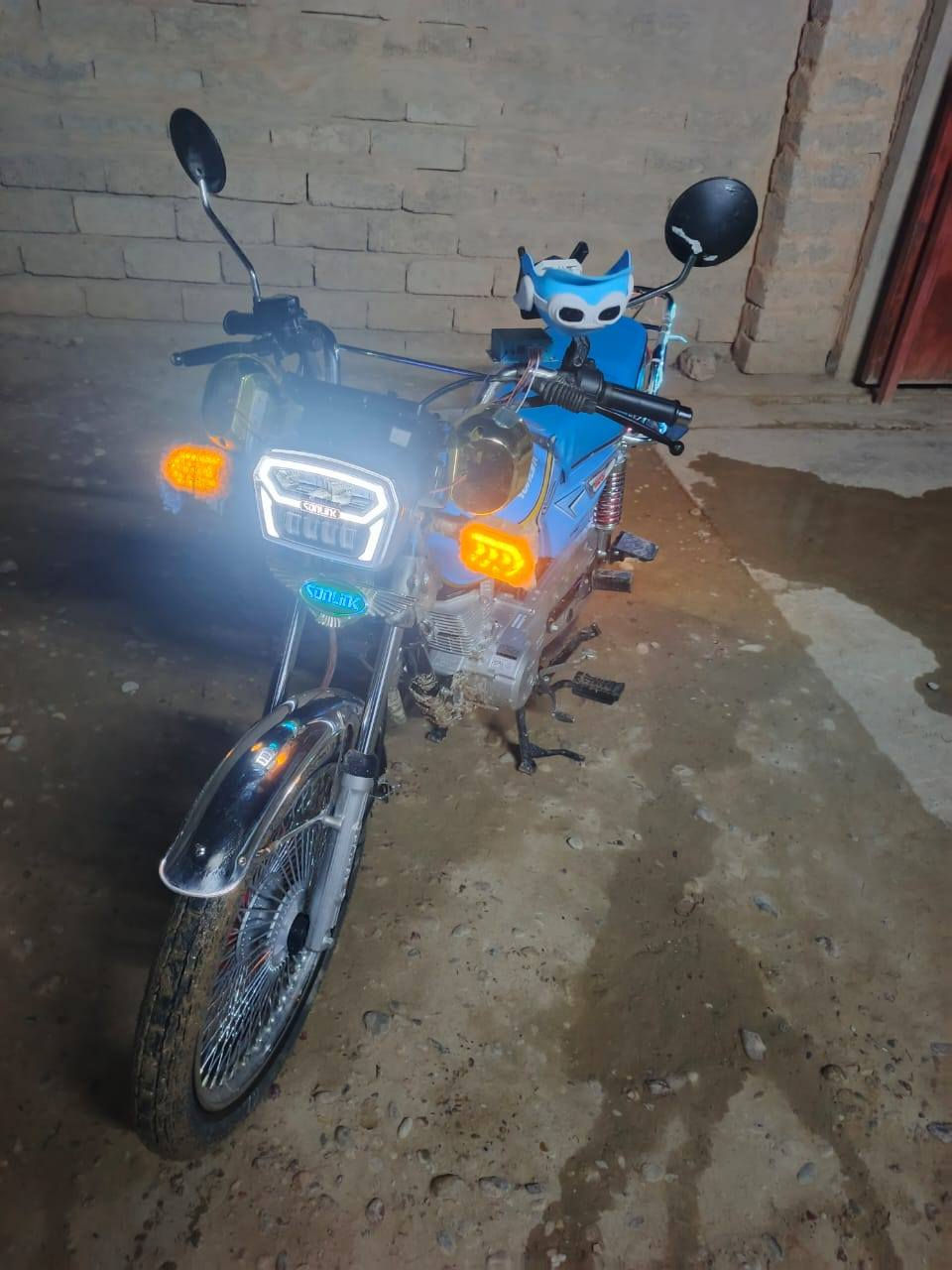 سونلينك 25 للبيع او مراوس ب5كير
للتواصل خاص او عل رقم ***********
