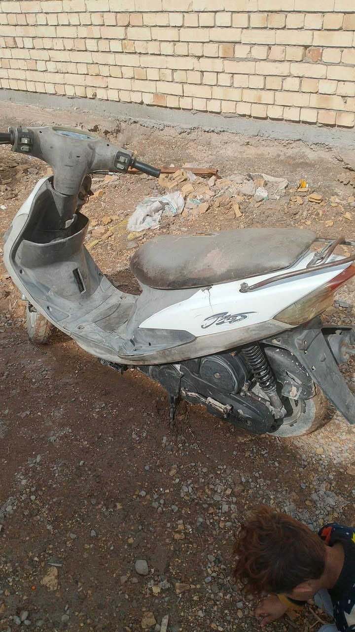 السلام عليكم شباب دراجه البيع كامله مابيه شي نقص دراجه خير من الله بكان بغداد جسر  اديالى الكرغوليه ***********خابر وتدلل
