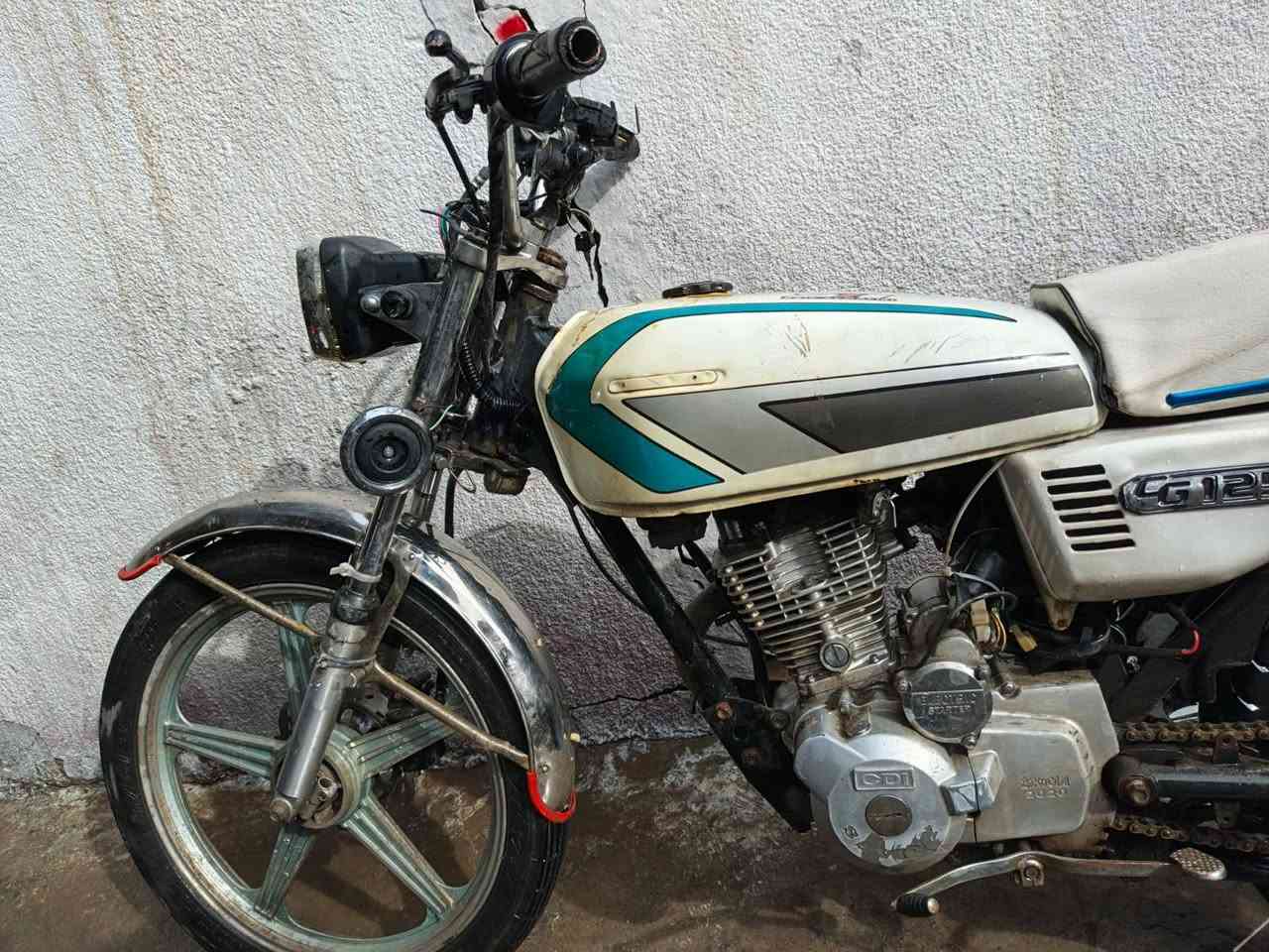 السلام عليكم دراجه سيفان ٥ كير موديل ٢٠٢١ عوزه ربط كهرباء صحيح وتنضيف كابريتر كلجات جديده السعر ٣٠٠ وبي مجال حك الجيه مكاني بغداد

تواصل فقط واتساب

***********
