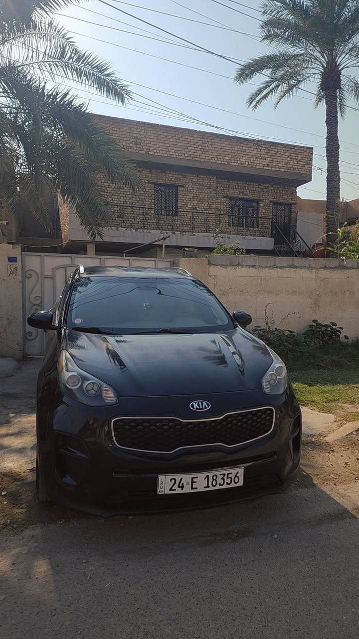 سلام عليكم سبورتج للبيع مديل 2018حادث جدا بسيط صندوق فقة مصبوغ جاملغ بارد فقط بجم كبس بيهة جراد شوية ويروح بدون اي شي ولا كلير  سيارة بسمي بغداد زعفرانية          سعر 156          ***********
