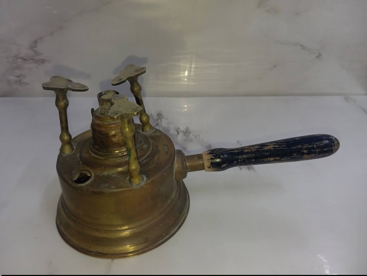 سبرتاية انكليزي للقهوى انتيكا نحاس السعر 25 الف
يوجد توصيل كل محافظات العراق


**إذا كنت صاحب هذا الإعلان وتريد حذفه لأي سبب، رجاءا أرسل رسالة إلى الدعم الفني**