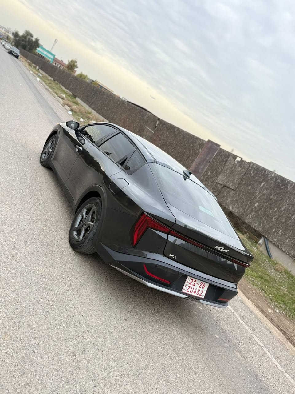 السلام عليكم
K4
موديل 25
محرك 2000دوش 
رادار أمامي نقطه عمياء 
رادار خلفي بصمه تشغيل عن بعد شاشه متصله كشنات مخمل السيارة ماشيه 10الاف جديدة السيارة رقم اربيل السيارة بـ اسمي ثاني يوم تحويل حادث بنيد وجاملغ بدون دواخل ***********
السعر 173 وبيها مجال قليل
العنوان بغداد شارع حيفا
