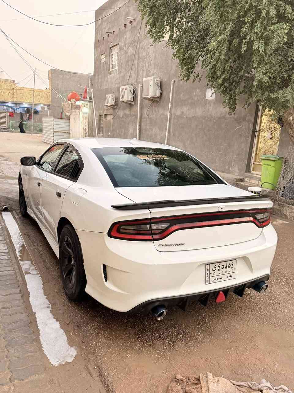 السلام عليكم جارجر 2015بدون ارباك مصبوغ لجاملغ والباب لسدر ولباب لخلفي مبدل بلادي وربع بالجاملغ لخلفي جهت لسدر 
بيع او مراوس باوبامه حديثه لون ابيض اصل اتصال ع رقم
*********** ع الوات ساب او ع الخط
