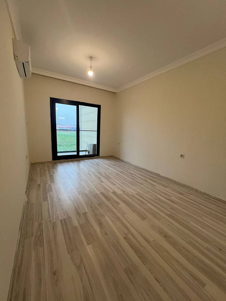 #اللايجار

     #الموقـع_اربيــل
# مجمــع #لالاف ع شارع ١٥٠ 

_مـوقع اســتراتيجـي 
_اطـلالة مميــزة
_ســعر مناســب 
 
#يتكـون_مـن
❍غـرفــة:
❍حمــام :
❍صـالــة
❍مطبــخ 
❍السـعر :$$$ 

∞شـامل الخدمــات 
ومتوفــرة 24 ســاعة 

 -كهـرباء + مـاء 24 
 -العب اطفال + كيمك
 -ماركــت 24 ســاعـة
 

❍للاستفسار أكتــر التواصـل
  اتصــال او ((واتــس اب))

 #***********# أربيل, العراق
