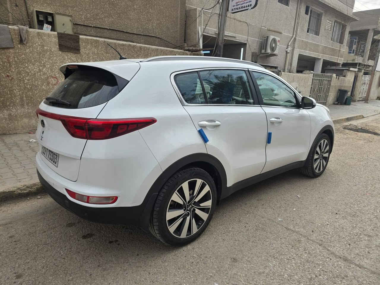 سلام عليكم سبورتج موديل 2018 خليجي رقم بغداد محرك 2000 دوش ماشيه 78 صبغ باب خلفي فقط السعر 172وبيه مجال العنوآن بغداد ***********
