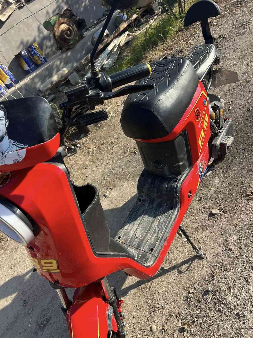 السلام عليكم دراجه شحن نضيفه   R 9  سعر 550 وبي مجال بسيط  رقم ***********
