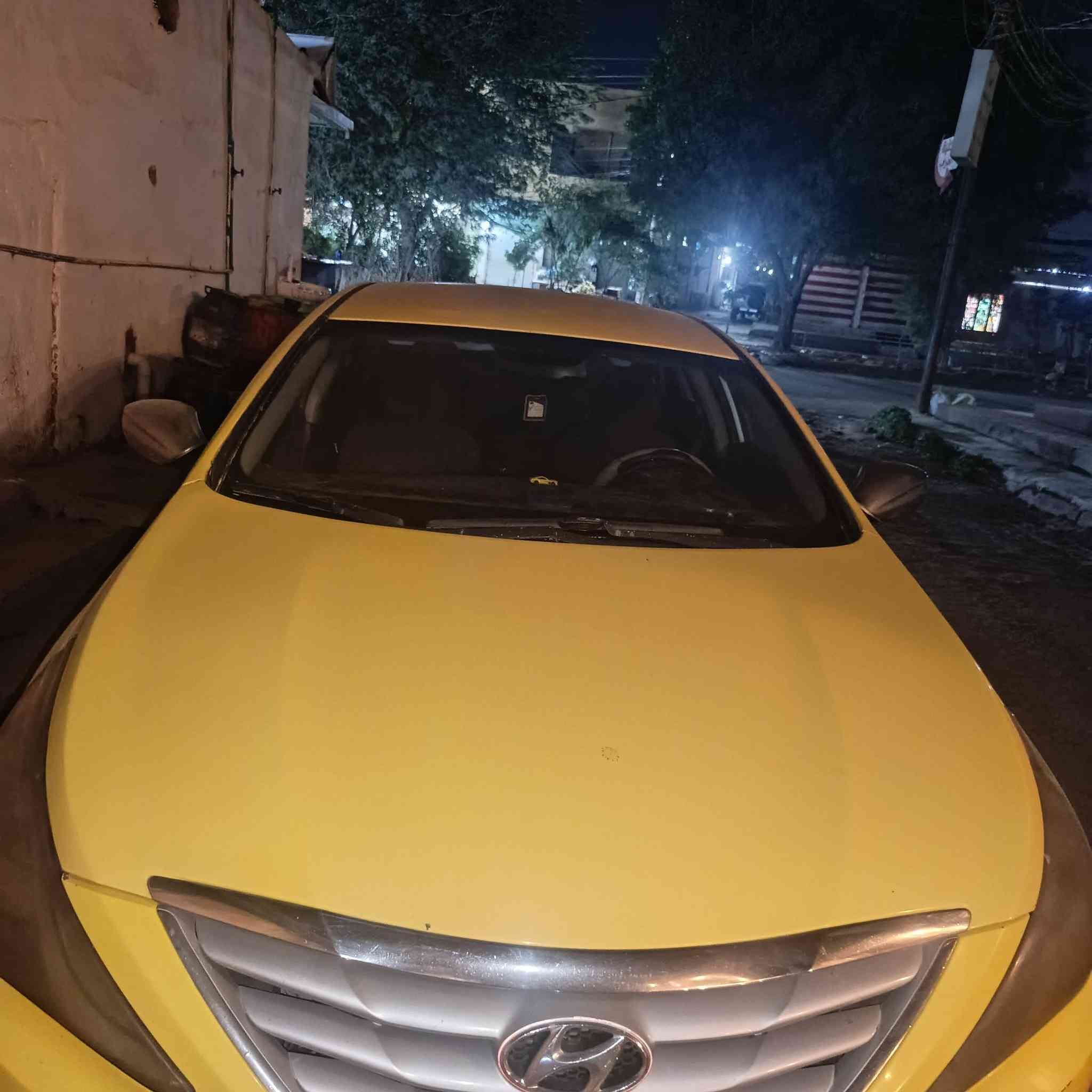 السلام عليكم
سوناتا مضلع ٢٠١٢ محرك ٢٤٠٠ وارد أمريكي رقم بغداد للمراوس أو للبيع 
العنوان ديالى بعقوبة تقاطع الطرق والجسور للتفاصيل و الاستفسار الاتصال على الرقم ***********
والأثير ***********
