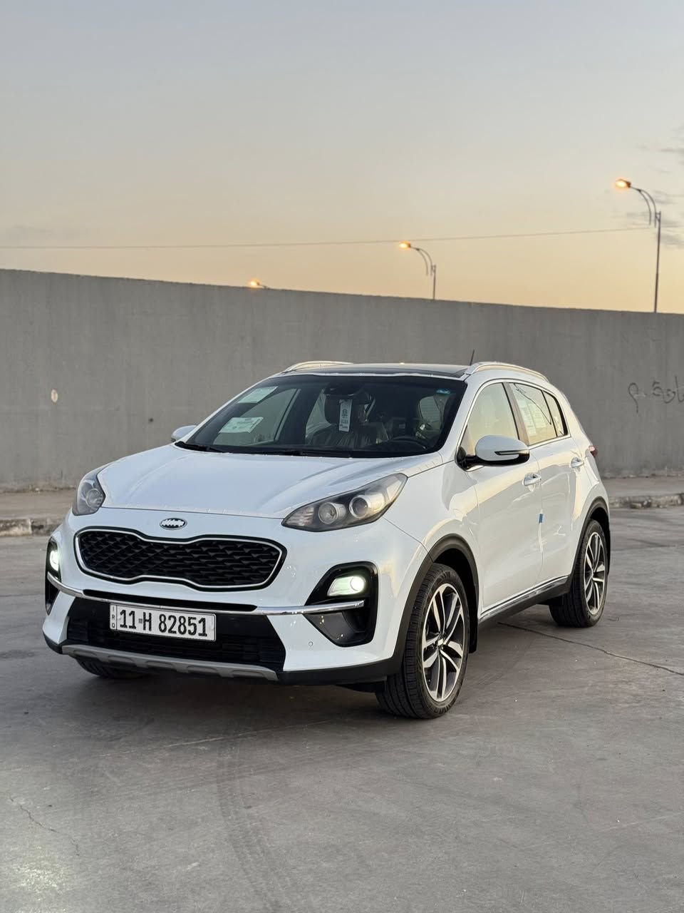 السلام عليكم   🤍🤍🤍

             🔥كيا سبورتج موديل2019.  ابسمي. 

🔹الموصفات  فول 1/1
🔹ماشيه 54 الف شرط لفحص
     خليجي.  شركة دولية
بصمة.     بنورامااا 
🔹حساس امامي  خلفي 
🔹كامره خلفيه 
🔹ويل كب 
🔹داخل  الوك جديد 
🔹هندبريك بصمة 
🔹شاشه متصله 
🔹تحكمات ستيرن 
🔹٣ وضعيات قياده 
            السعر.   196$

 الاستفسار   ***********
مكان سياره بغداد
