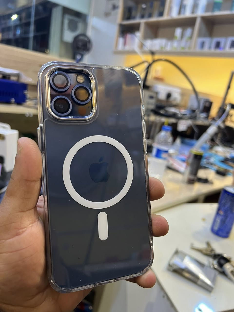 ايفون 12 برو ماكس بطاريه 77 بلاد مبدل شاشه اصليه فقط الجهاز اي عيب ما بي فيس ايدي شغال سعر 400 بي مجال ***********
