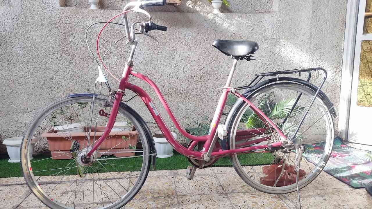 ب 60 الف
مكاني بغداد العبيدي
***********
