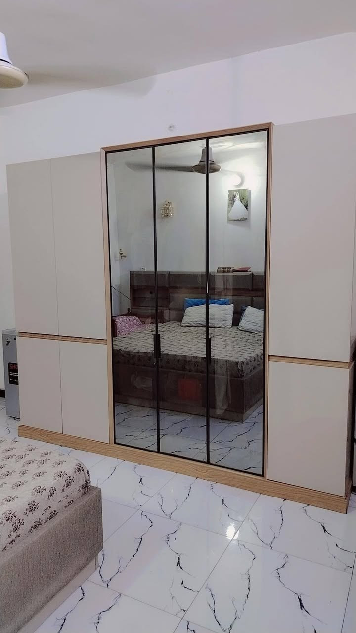 غرفه نوم اخت الجديده نضافه 90٪100 ماصار شهرين من مشتريتها متكونه من 6 قطع فوول فوول المواصفات😍😍 سعرها 3ملاين 💸و بيها مجال 😌


**إذا كنت صاحب هذا الإعلان وتريد حذفه لأي سبب، رجاءا أرسل رسالة إلى الدعم الفني**
