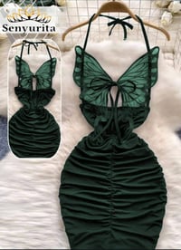 ملابس • للبيع