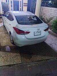 النترا • ٢٠١٣ • ثلاث قطع