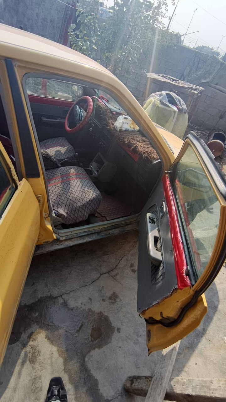 سايبا مديل2011 رقم احمر السنوية ساقطه2017 مكينه جديدة مرتين مبدل الها دهن كير نظيف سيارة حلوة السعر 12ورقه 
رقم الهاتف ***********
