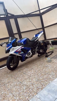 جكسر 1000 2008دراجه جديده لاستفسار 07710500345 مكان بغداد حي اور الفلو...