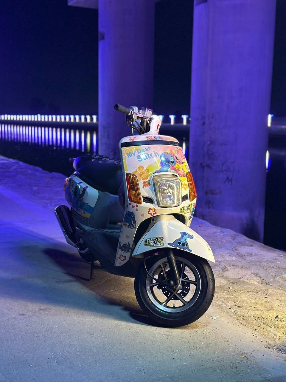 سلام عليكم دراجة بوليس الدراجة مثل مشوف بصور خير من الله موشمة بلادي التزويد البيهة موضح بصور ويل عنكبوت الدراجة ناشفة واي نقص مابيهة رقمي ***********
