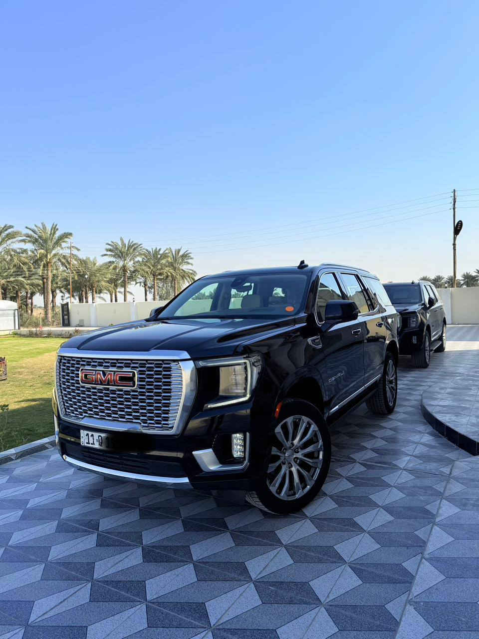 سلام عليكم 

🚘  جمسي دنلي

☑️ موديل 2022 خليجي 

☑️ رقم بغداد بسمي

☑️ سياره مكفوله كفاله عامه حته من شخط ورصعه 

☑️ بصمة عدد 2 وتشغيل عن بعد

☑️ سلايد فتحتين بانوراما 

☑️ داتا شو وعرض على الجامة الامامية

☑️ شاشات خلفية 

☑️ لايتات زنون اصل عدسات

☑️ بلاجكتور زنون LED

☑️ بصمة ابواب 

☑️ تشغيل عن بعد
 
☑️ كشنات  كهربائي
 
☑️ كشنات خزن 

☑️ كشنات تدفئة وتبريد
 
☑️ كشنات خلفية تدفئة 

☑️ جكات 
 
☑️ رادار امامي خلفي 

☑️ رادار نقطة عمياء
 
☑️ رادار خط شارع 

☑️ كاميرات 360
 
☑️ صندوك كهربائي
 
☑️ شاشات عدد 3 

☑️ حساسات امامية خلفية 
☑️ ثلاجة 

☑️ ستيرن كهربائي 

☑️ ستيرن هيتر

☑️ مرايات كهربائي 

☑️ دوس كهرباء 

سياره جديده بمعنه الكلمه 

للبيع او مراوس حسب القناعه 

لاستفسار اكثر تصال برقم 

***********
