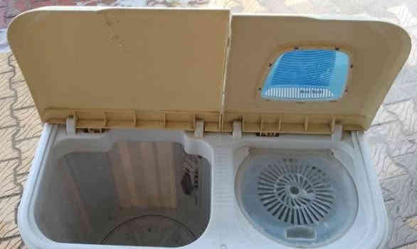 هيتاشي 12 كيلو عالنظافة وعالفحص السعر 50 الف حي الجولان مقابل جامع ابو ايوب الانصاري ورشة الابرار لصايانة كافة الاجهزة الكهربائية ***********
