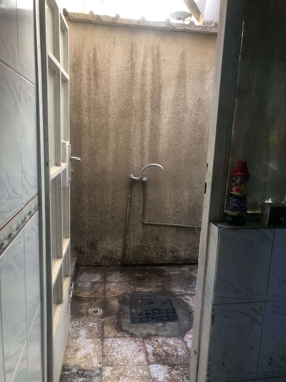 🔴شقة للايجار في الكرادة🔴
📍الموقع : الكرادة قرب ساحة التحريات
🔷المساحة 95 متر 🔷
🔷طابق ارضي 🔷
🔷تحتوي على غرفتين وصالة ومطبخ وحمام 🔷
🔹حالة الشقة : نظيفة 🔹
🔹سعر الايجار : 600 الف 🔹
🔹يصلح ايجار : عوائل🔹
————————— 
🏢 شركة المستقبل للاستثمار والتسويق العقاري 
🔺نستقبل كافة عروضكم وطلباتكم 
🔺للاستفسار : 
***********
