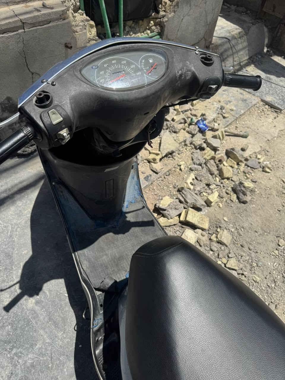 سلام عليكم بريز للبيع السعر 600
الرقم ***********

