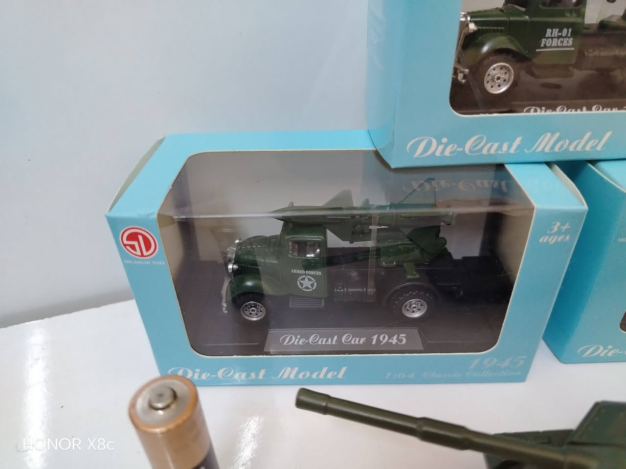 بسم الله
متوفر هالجمال جديد بالباكيت حديد


**إذا كنت صاحب هذا الإعلان وتريد حذفه لأي سبب، رجاءا أرسل رسالة إلى الدعم الفني**