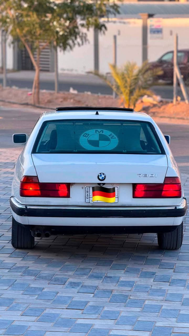 السلام عليكم حبايب
BMW 730i مفتوح
موديل 1991 سياره رقم بغداد مشروع وطني 
سياره بلاديه وبدون صبغ ولا تبديل ونظافتهه كدامكم سياره جديده 
فول مواصفات 
سلايد روف شغال
كشنات كهرباء كل حركاتهن شغالات تدفئه
كروز سرعه شغال
دبل جكمجه
كير ومكينه ب الشرط
حداده نص عمر
منظومه غاز 60 لتر جديده 
تبريد ثلج ويه السويج
حماوه ثابته ومنظومة ماي جديده 
منظومه بانزين جديده 
والباقي كدامكم سياره خير من الله
مال جناي الفضل لله
السعر 52 وبيهه شي بسيط ان شاء الله 
للاستفسار الاتصال 
***********
