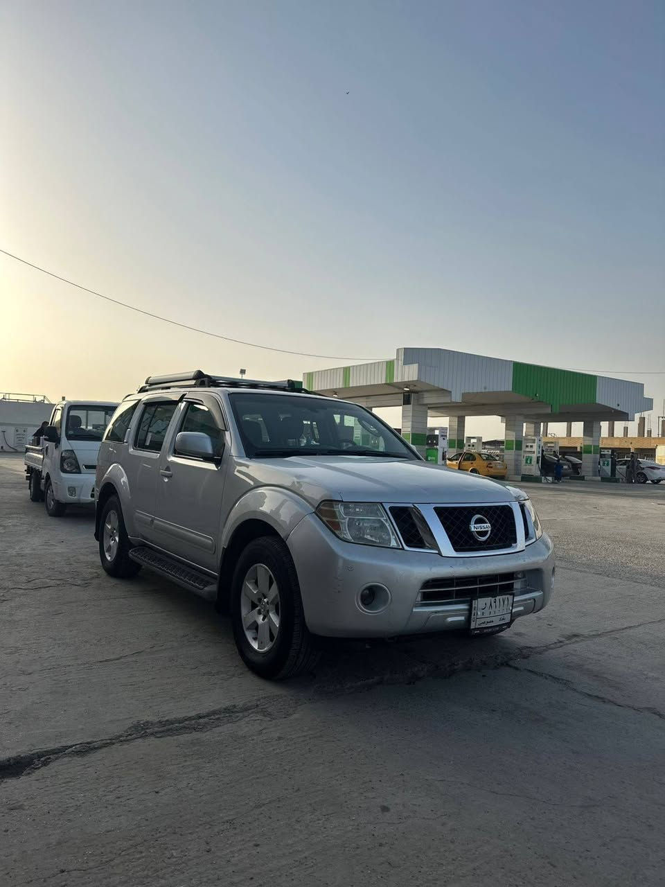 سلام عليكم
نيسان بافندر 2012 بيها جاملغ وشويه من الباب عندي سونار جديد بيها  رقم بغداد ألماني مكينه وكير وحداديه وتخم تاير جديد منظومة بانزين كلهة جديده السياره((( فول مواصفات دشبول ارمادا تبريد ٣ قطع تحكمات فور ويل كشنات كهرباء دوسات كهرباء سبعه راكب بعد هواي مواصفات))))مكان السياره بابل الحصوه
السعر (105)
الشراي يتصل((*********** ))
