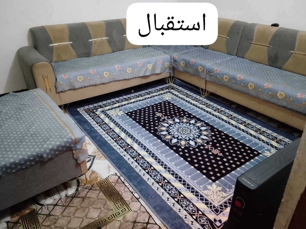 بيت حواسم مساحة ٧٥ متر ركن نهاية شارع النواب قرب ساحة الدكسن الاتصال ع الرقم ***********
