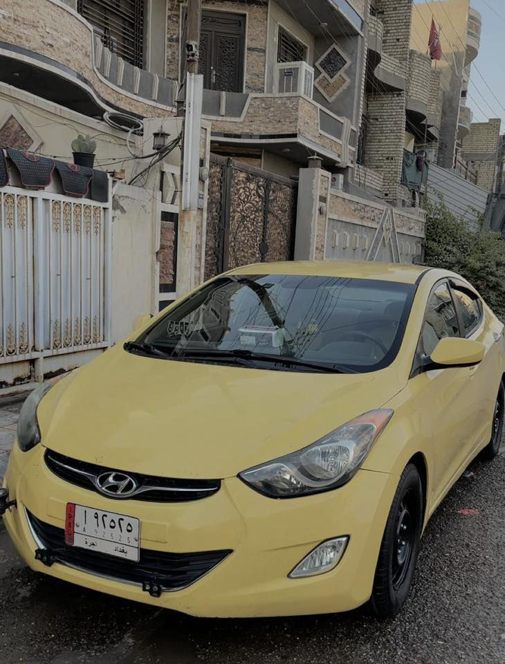 السلام عليكم 
للبيع النترا موديل2011 ليبل واحد بدون تبديل صور حادث ماعندي يعجبك تفحص يعجبك توديها سونار 
محرك مفتوح (بيهه صوت رواجز والرواجز موجودات بالصندوك بعدني مشادهن)
تخم تاير جديد باتري جديد 
يرادلهه ترتيب حداديه 
السعر 87وبيهه مجال بسيط حك الجيه 
مكاني بغداد حي الجهاد ***********
