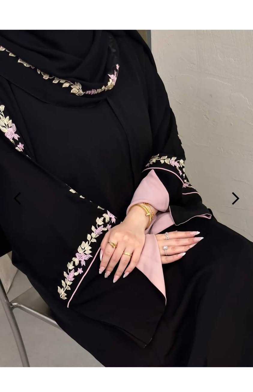 عباي تطريز + شالها  ب55 الف
قماش كويتي ✔️ 
خامة حبر الفرسان 
صُنعت خصيصاً لكِ لتناسب أناقتك 
مقاسات 1~2~3~4~5~6 
من وزن 50 لغاية 100 يوجد خدمة توصيل لجميع محافظات العراق


**إذا كنت صاحب هذا الإعلان وتريد حذفه لأي سبب، رجاءا أرسل رسالة إلى الدعم الفني**