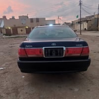 كراون • ميكانيك وجير • نيلي