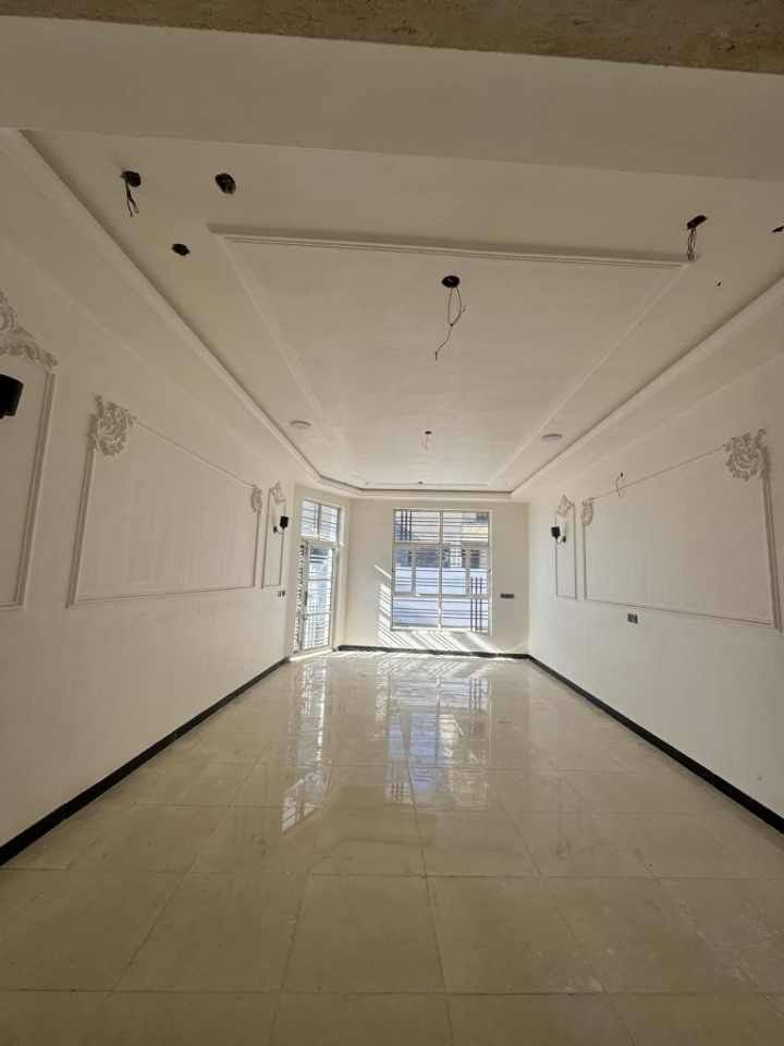 🏡 بيت زراعي للبيع – سند 25

✨ بناء جديد – مامسكون
📍 الموقع:
شارع 100
قرب دار حجي ثابت
شارع شريفة الجديد
مقابل ملعب محيزم

يبعد 300 متر عن الشارع العام

📐 المساحة: 200 متر

🛣 عرض الشارع: 10 متر

🏠 المواصفات:

• غرفتين نوم
• هول + صالة
• مطبخ
• ممرات خارجية
• حديقة داخلية حديثة
• درج مرمر
• سقوف جبسن بورد
• تشطيب حديث وموقع مميز
🔧 النواقص:
• أبواب الخشب
• أبواب الصحيات
• خلاطات الماء
• كيبل الكهرباء
💰 السعر:
• 120 مليون إذا المشتري يكمل النواقص
• 125 مليون إذا إحنا نكمّل النواقص
📞 للاستفسار:

***********
