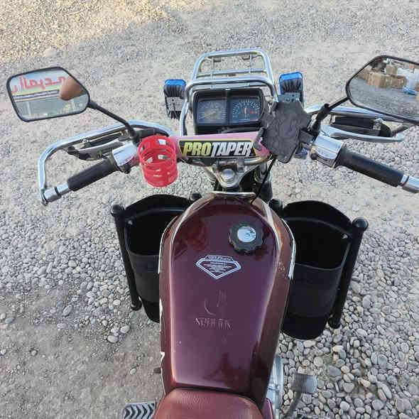 سلام عليكم تايكر 20باب اول وزن ثغيل ختومات ابل درع دوسات صفط مامفتوح كلو شرط وشغال كهربائيات نشرات شغاله للاستفسار خاص او اتصل***********
